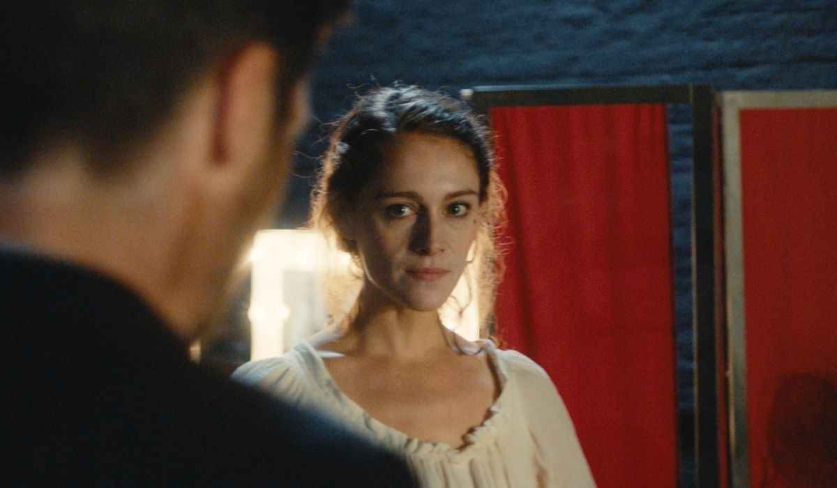 Zoe (Ariane Labed) In Una Scena Di
