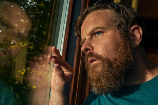 Adam Bartley (Byron) In Una Scena Di 