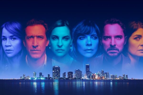 Da Sinistra Flora (Rosie Perez), Pedro (José Maria Yazpik), Ana (Marina De Tavira), Sofia (Maribel Verdù), Marcos (Manolo Cardona) E Daniela (Soledad Villamil) Nella Locandina Ufficiale Di 