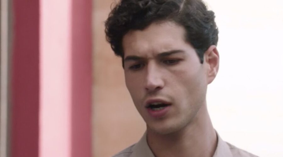 Giancarlo Commare (Rocco Amato) in una scena della puntata 139 de