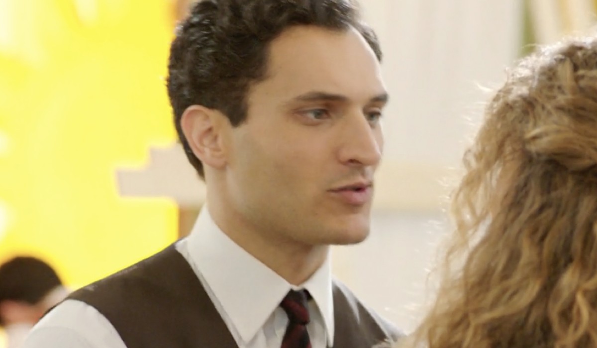 Alessandro Tersigni (Vittorio Conti) in una scena della puntata 1 de 