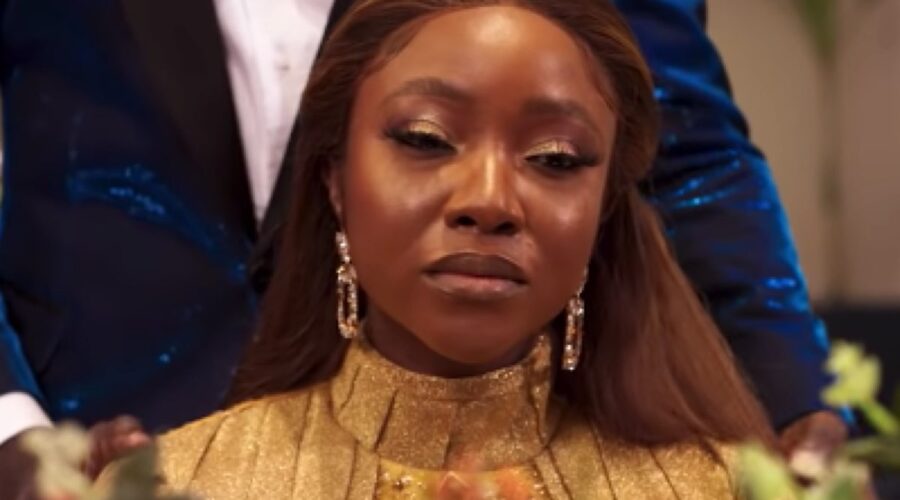 Ini Dima Okojie (Sarah) Nel Trailer Ufficiale Di 