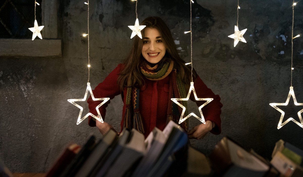 Pilar Fogliati protagonista di “Odio il Natale”, la nuova serie Netflix. Credits: Netflix Italia/Lux Vide.