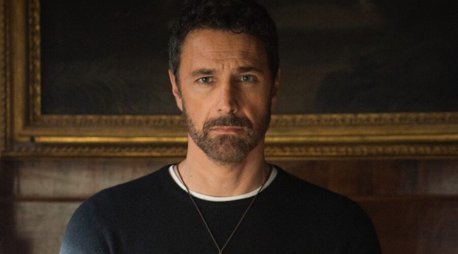 Raoul Bova Interpreta Don Massimo In 