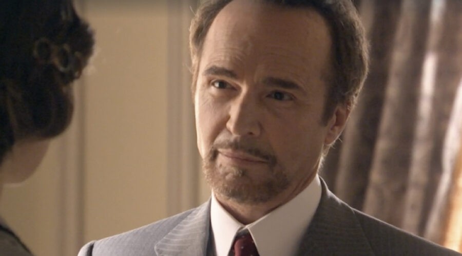 Juan Ribó (Riccardo Silva) in una scena della puntata