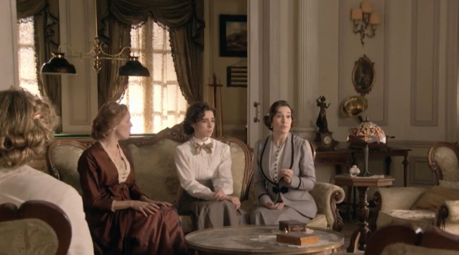 Le sorelle Silva in una scena del trailer di 