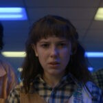 Mike (Finn Wolfhard), Undici (Millie Bobby Brown) e Will (Noah Schnapp) in una scena di “Stranger Things 4”. Credits: Courtesy of Netflix.