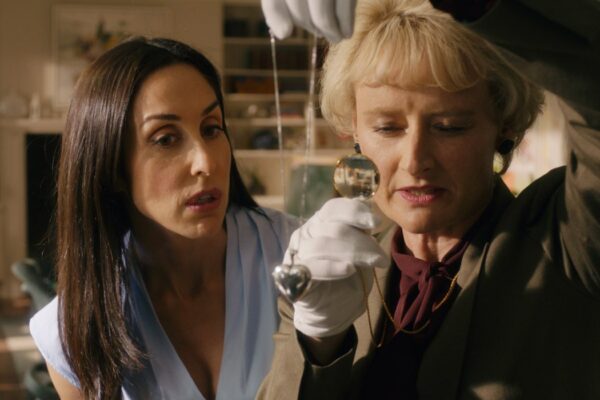 Una Scena Con Catherine Reitman In 