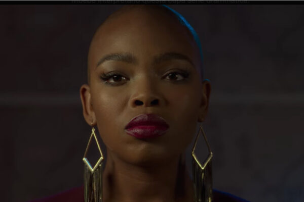 Zinhle (Rosemary Zimu) In Una Scena Di