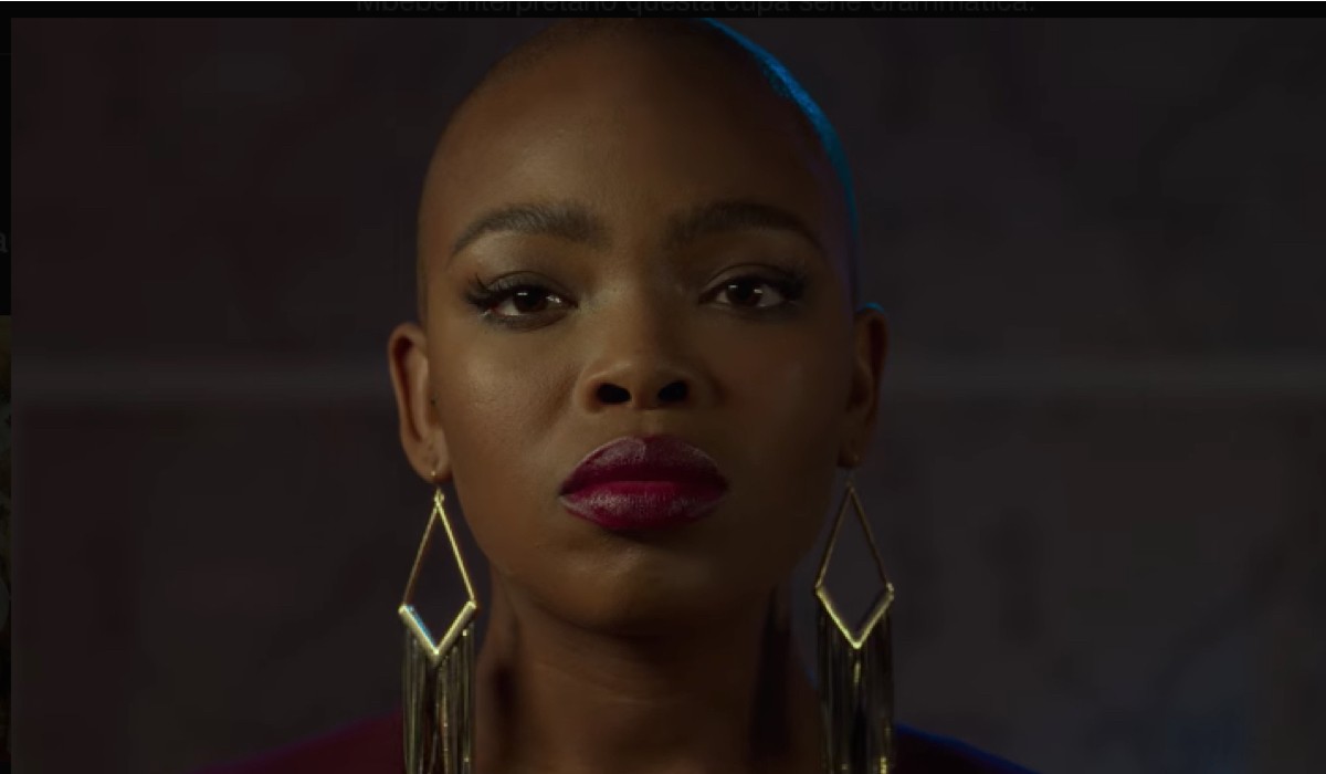 Zinhle (Rosemary Zimu) In Una Scena Di