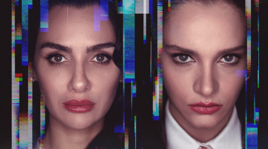Birce Akalay e Miray Daner nella key art di “Ambizione”. Credits: Netflix.