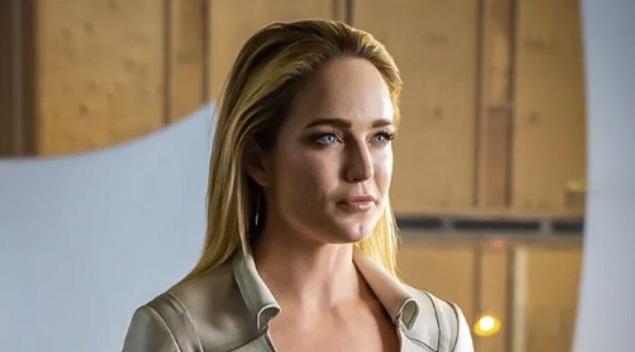 Caity Lotz (Sara Lance, White Canary) In Dc Legends Of Tomorrow Credits Via Instagram Cw_legendsoftomorrow