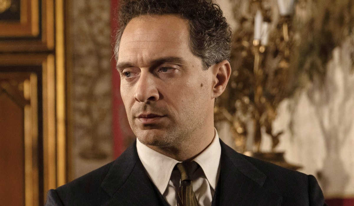 Claudio Santamaria (Antonio Nicastro) in una scena di “L’Ora - Inchiostro contro piombo”. Credits: Ufficio stampa Mediaset