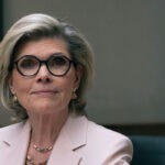 Debra Monk Interpreta Karen Brantley In 
