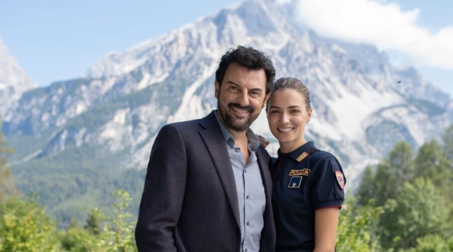 Da sinistra: Enrico Ianniello e Giusy Buscemi in un posato per