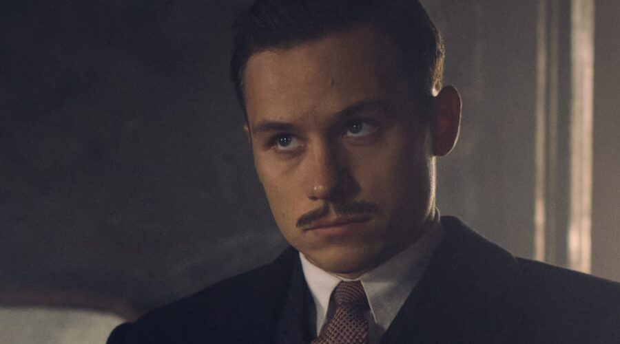 Finn Cole Interpreta Michael In