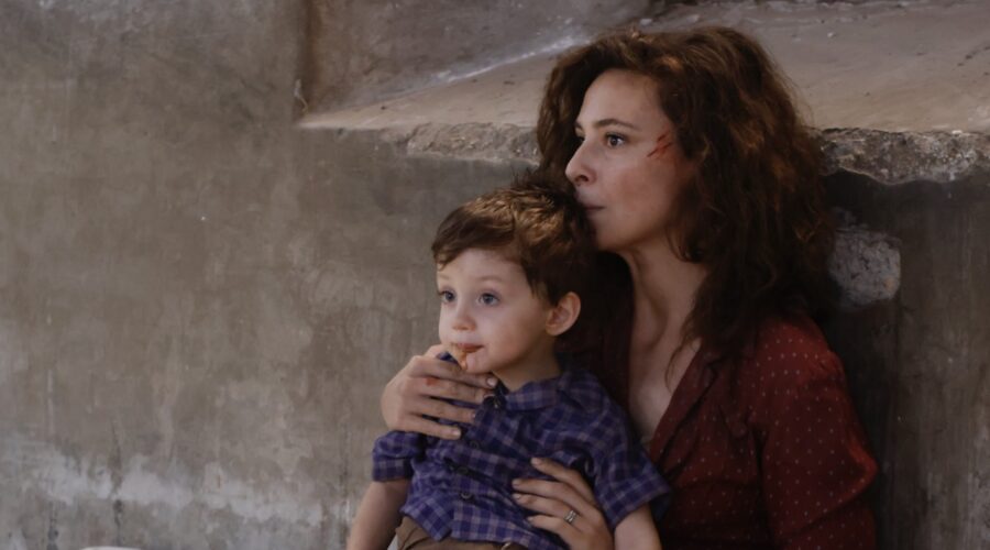 Da sinistra: Christian Liberti e Jasmine Trinca in una scena de