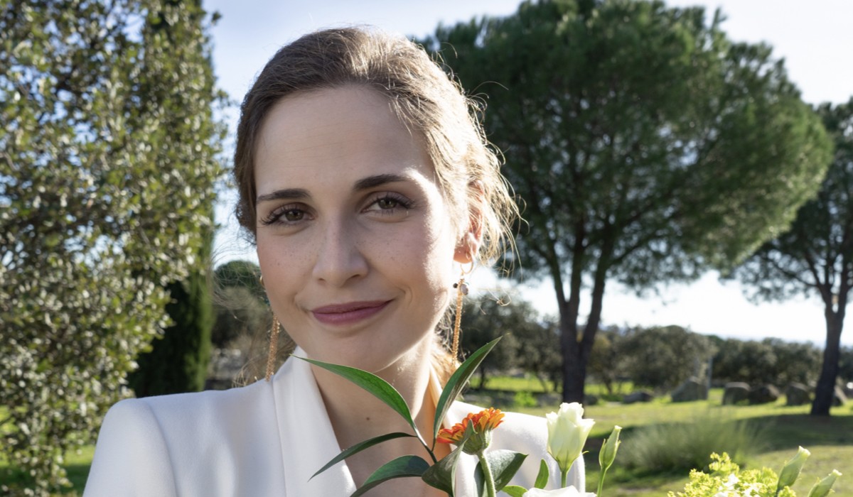 Laura Ledesma (Julia) in una scena di “Un altro domani”. Credits: Mediaset