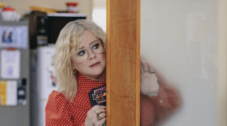 Melissa Mccarthy In God S Favorite Idiot Credits Netflix