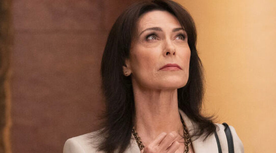 Michelle Forbes Interpreta Veronica Fuentes In