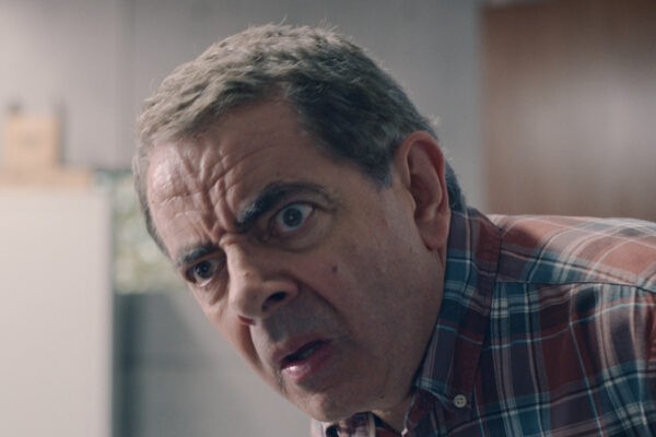 Rowan Atkinson In Man Vs Bee Credits Netflix