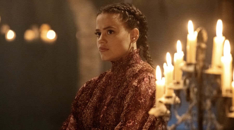 Sarah Jeffrey nei panni di Maggie Vera in “Streghe”, il reboot. Credits: Rai4.