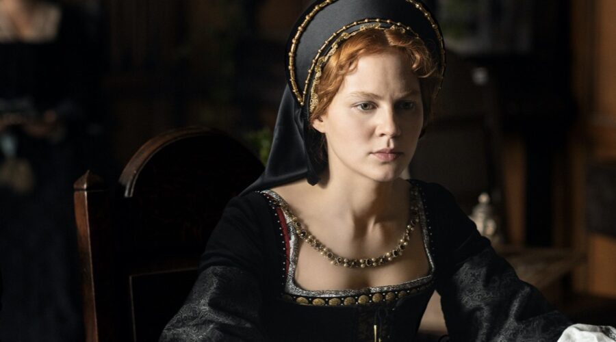 Alicia von Rittberg in una scena di “Becoming Elizabeth”. Credits: Starzplay