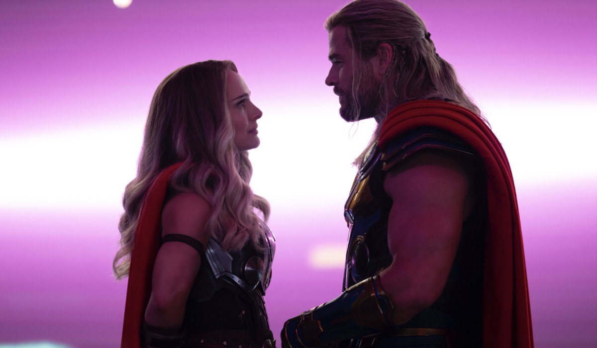 Chris Hemsworth (Thor) e Natalie Portman (Thor) in 