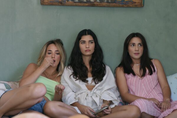 Da Sinistra: Seda Bakan, Tuba Büyüküstün e Boncuk Yilmaz in una scena di