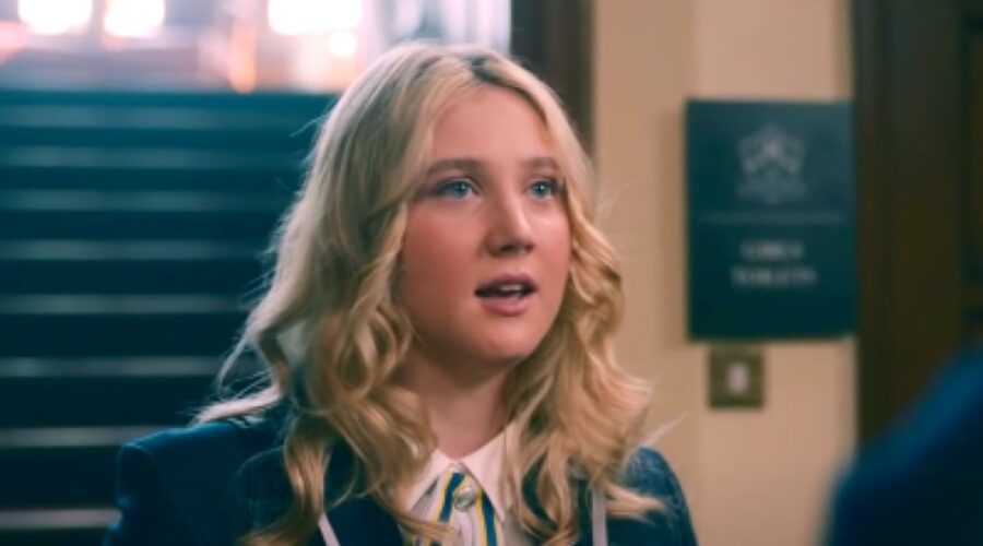 Fotogramma di Amelia Brooks in una scena dal trailer di