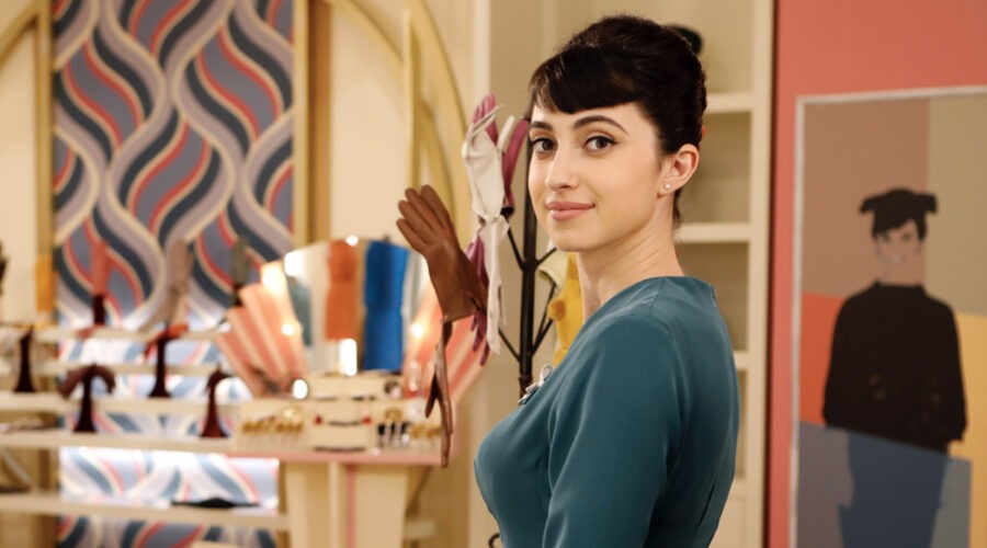 Clara Danese (Elvira Gallo) in un posato per