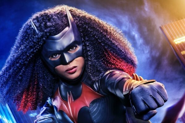 Un'immagine promozionale della seconda stagione di “Batwoman”. Credits: Mediaset.
