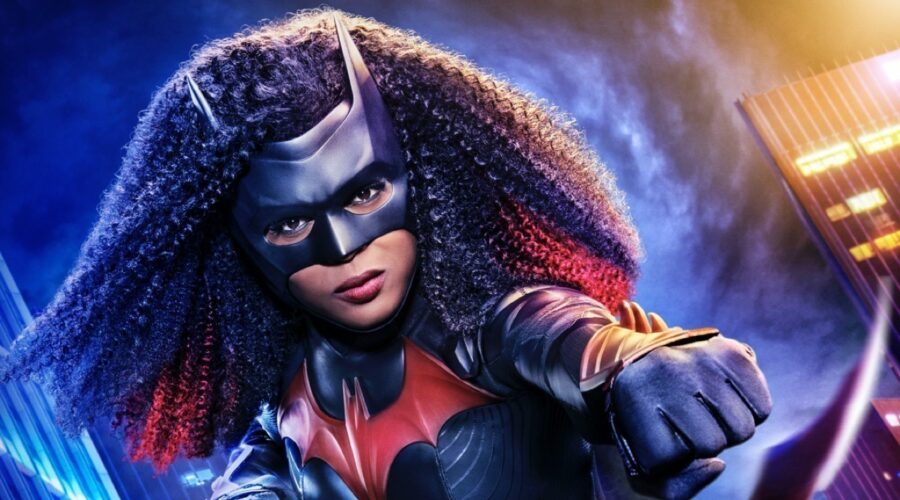 Un'immagine promozionale della seconda stagione di “Batwoman”. Credits: Mediaset.
