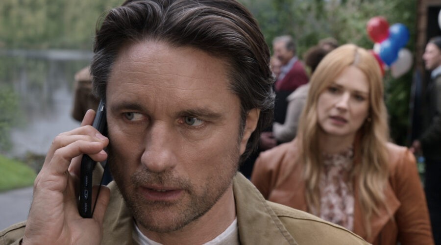 Da sinistra: Martin Henderson (Jack Sheridan) e Alexandra Breckenridge (Mel Monroe) in una scena dell'episodio 12 di 