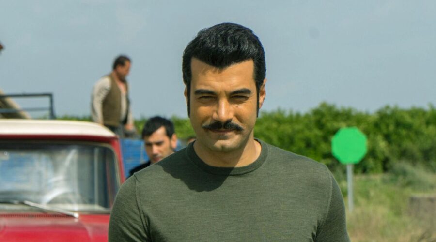 Murat Unalmis Interpreta Demir In