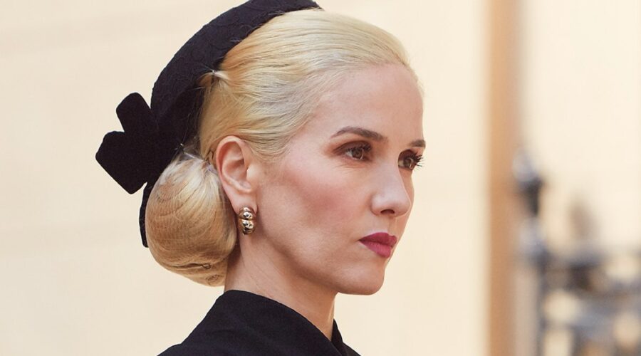 Natalia Oreiro Interpreta Eva Peron In