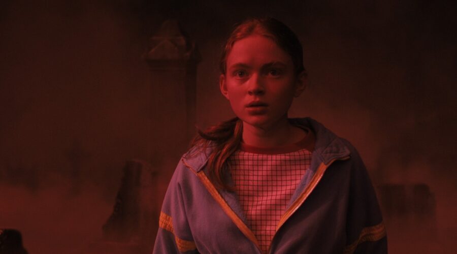 Max (Sadie Sink) affronta Vecna in una scena di “Stranger Things 4”. Credits: Courtesy of Netflix.