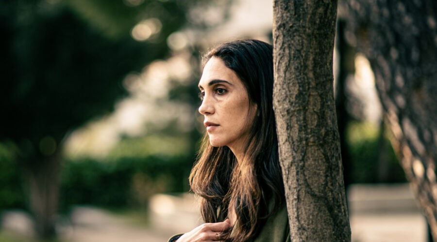 Anthi Efstratiadou (Athena Karouzou) in una scena de 