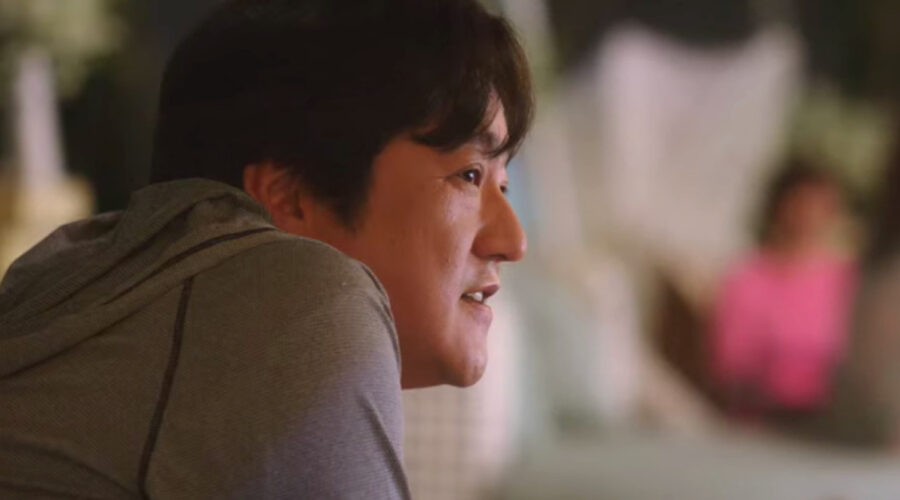 Fotogramma di Kwak Do-Won nei panni di Gu Pil-Su nel primo episodio di