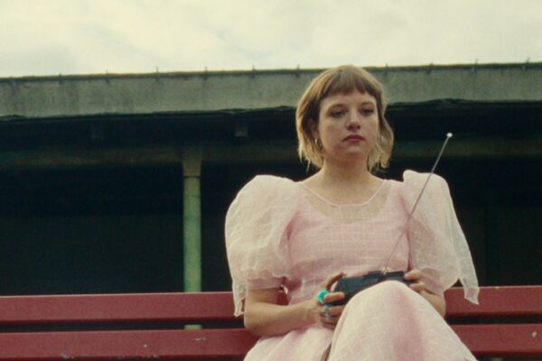 Jella Haase in una scena di 