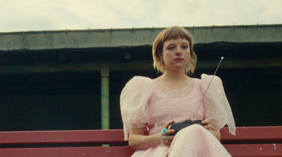 Jella Haase in una scena di 