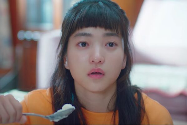 Kim Tae-ri in una scena del trailer di