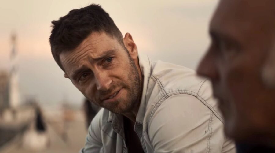 Louis Talpe in una scena dal trailer di 