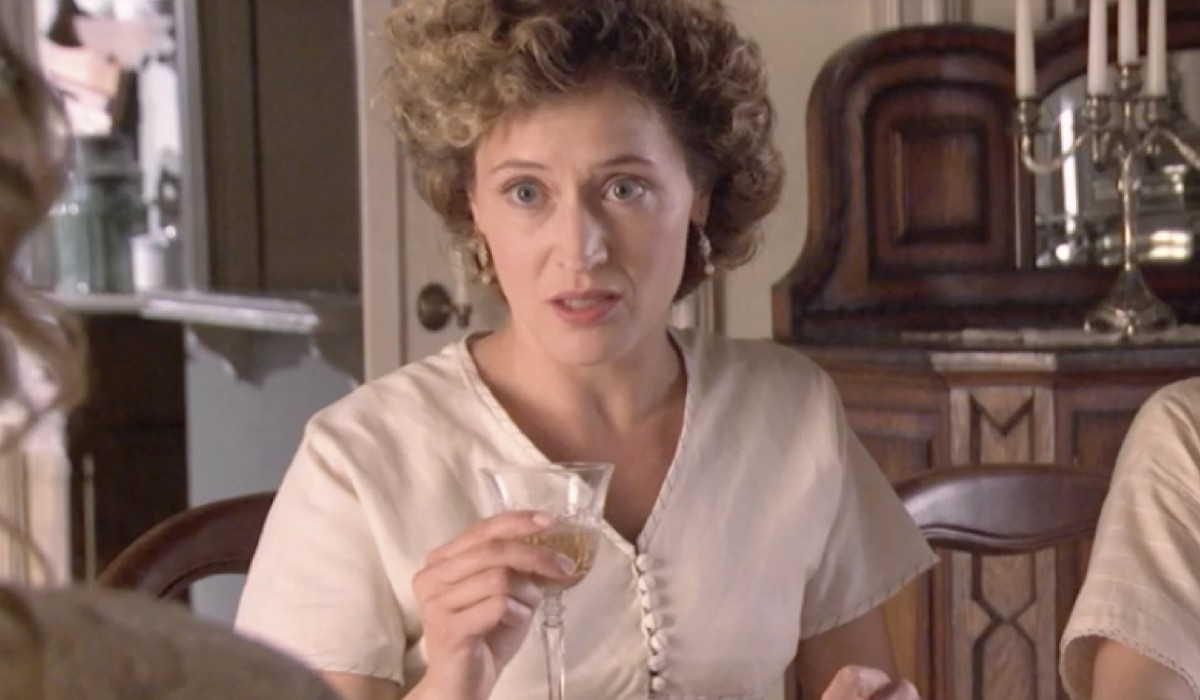 Marta Larralde (Diana Silva Torrealba) in una scena della puntata 11 di