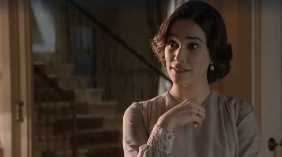 Celia Freijeiro (Adela Silva Torrealba) in una scena della puntata 11 di 