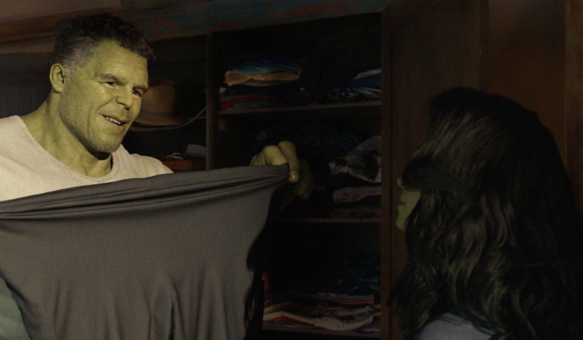 Tatiana Maslany (She-Hulk) e Mark Ruffalo (Smart Hulk) in 