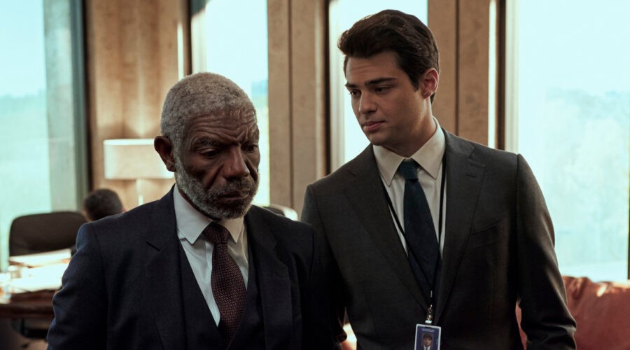 Da sinistra: Vondle Curtis Hall e Noah Centineo in