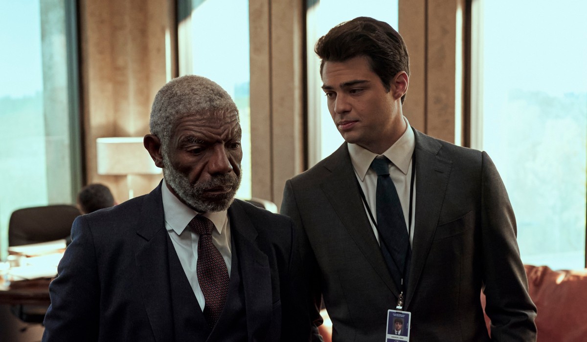 Da sinistra: Vondle Curtis Hall e Noah Centineo in