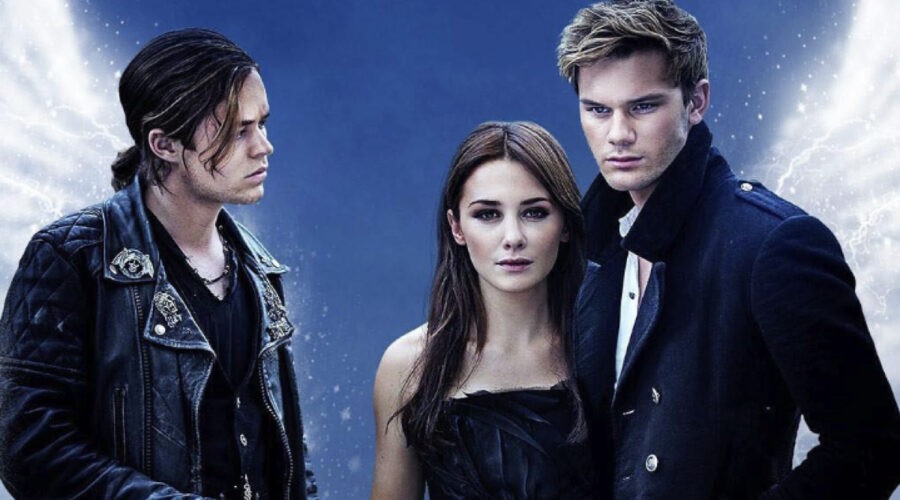 Fallen, un particolare della key art del film del 2016. Credits: @fallen_movie_/Instagram.