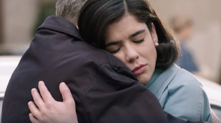 Da sinistra: Massimo Poggio (Ezio Colombo) e Grace Ambrose (Stefania Colombo) in una scena della puntata 147 de